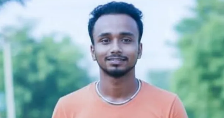 Photo of बांग्लादेश में नहीं थम रहा हिंदुओं की हत्या का सिलसिला, सोते हुए गराज कर्मचारी को जिंदा जलाया