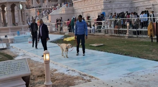 Photo of  राम मंदिर में पकड़ा गया कश्मीरी अबू शेख, खुफिया एजेंसियों से मिले अहम इनपुट