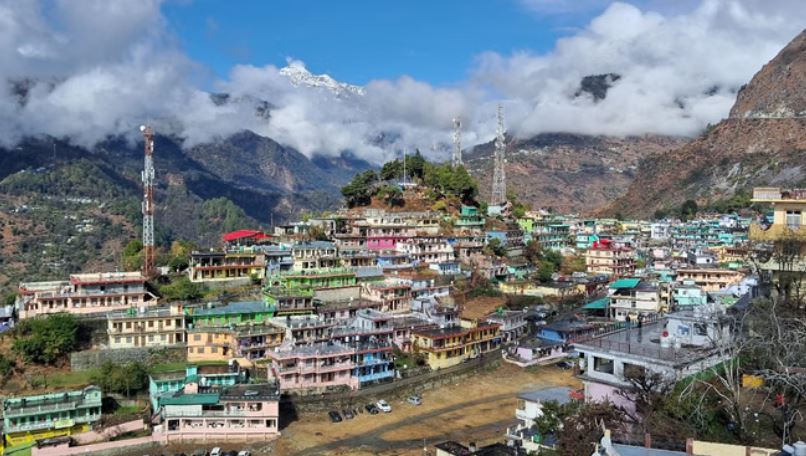 Photo of उत्तराखंड में फिर बदलेगा मौसम का मिजाज, आने वाले इन दो दिनों में बारिश और बर्फबारी के आसार