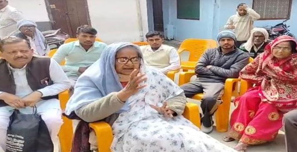 Photo of संभल के चंदौसी में बनने वाला है पश्चिम यूपी का नया AIIMS — योगी सरकार की इस मंत्री ने ठोक दिया बड़ा दावा!