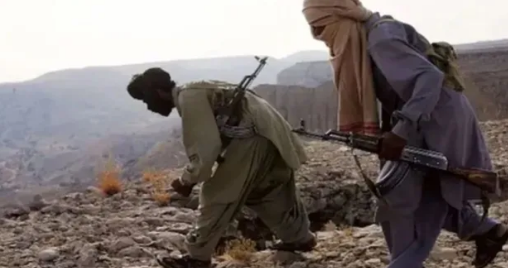 Photo of बलूच विद्रोहियों का 48 पाकिस्तानी सैन्य ठिकानों पर एक साथ हमला, 84 सैनिक मारे गए