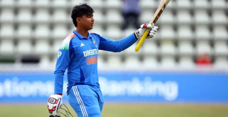 Photo of क्रिकेट के बाद पढ़ाई का मैदान मारने को तैयार वैभव सूर्यवंशी