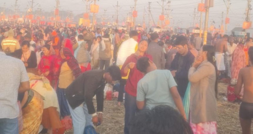 Photo of महाशिवरात्रि पर संगम स्नान के लिए उमड़े श्रद्धालु, प्रयागराज में माघ मेले का आज अंतिम स्नान