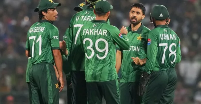 T20 World Cup से बाहर होते ही PCB का चला ‘हंटर’, पाकिस्तानी खिलाड़ियों पर ठोका मोटा जुर्माना