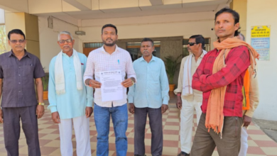 Photo of ‘नशे की जद में गांव के बच्चे’: ग्रामीणों ने कलेक्टर से लगाई गुहार, अवैध शराब बिक्री पर प्रतिबंध लगाने की मांग