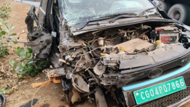 Photo of जगदलपुर में हादसा: NH-30 पर तेज रफ्तार बस ने कार को टक्कर मारी