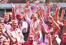 Photo of मुख्यमंत्री साय ने अधिकारियों संग मनाई होली