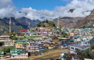 उत्तराखंड: ऊंचाई वाले इलाकों में आज हल्की बारिश और बर्फबारी की संभावना