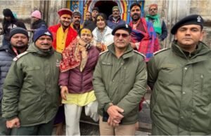 कैलाश खेर पहुंचे केदारनाथ धाम, विधिवत पूजा-अर्चना कर बाबा केदार का लिया आशीर्वाद