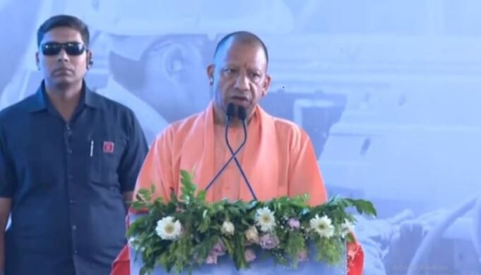 टाटा संस ने लॉन्च किया 10 लाखवां वाहन, सीएम योगी बोले- निर्यात का हब बनकर उभर रहा यूपी