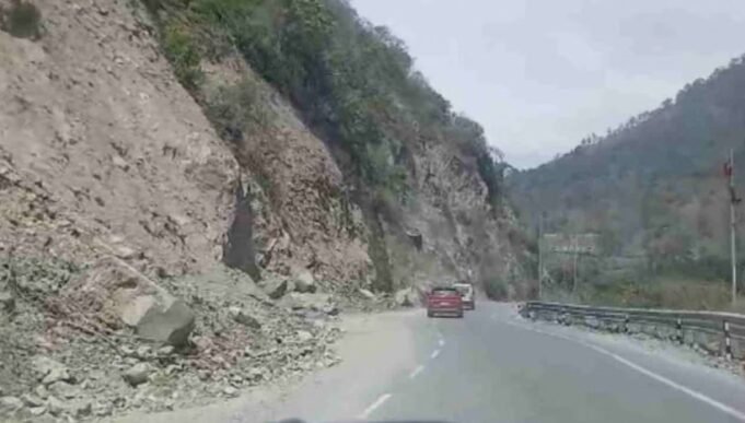 चारधाम यात्रा 2026: चिन्यालीसौड़ से गंगोत्री तक आपदा के बाद कोई सुधार नहीं
