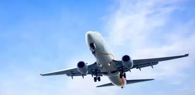 चार चरणों में फिर से खोला जाएगा ईरान का हवाई क्षेत्र