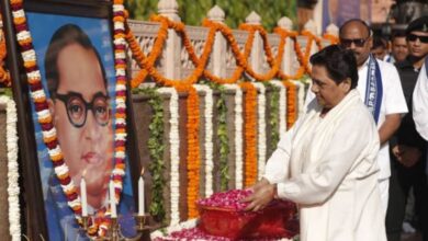 Photo of आंबेडकर जयंती पर मायावती का शक्ति प्रदर्शन, बाबा साहेब को दी श्रद्धांजलि