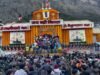बदरीनाथ मंदिर के कपाट खुले, सीएम धामी ने की पूजा