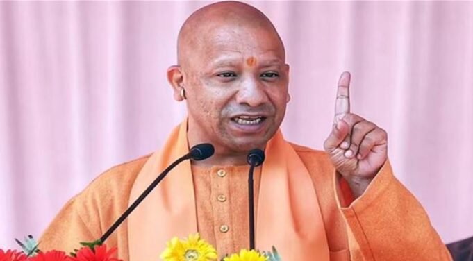 नोएडा में अब ओवरटाइम का मिलेगा डबल पैसा, योगी सरकार ने प्राइवेट कंपनियों पर कसा शिकंजा