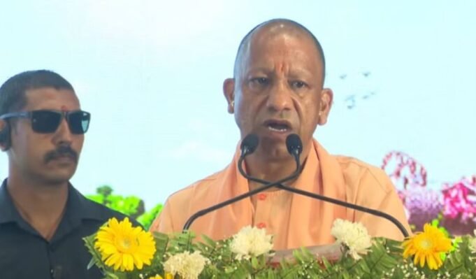 सीएम योगी बोले- अब धरातल पर उतर रहे कृषि के शोध, किसानों में उत्साह दिखा