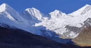 चमोली: गर्मी बढ़ने से उच्च हिमालय क्षेत्रों में तेजी से पिघल रहे ग्लेशियर