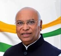 महिला आरक्षण कानून पर सियासत तेज: खड़गे ने पीएम मोदी से विशेष सत्र पर उठाए सवाल