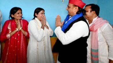Photo of अखिलेश यादव का अचानक पहुंचना, शीला यादव के लिए बना यादगार पल