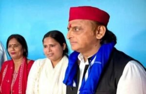 “क्रेडिट की सियासत: अखिलेश यादव के दौरे पर श्रेय लेने की होड़ ”