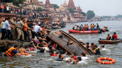 Photo of यमुना में श्रद्धालुओं से भरी नाव पलटी, 10 की मौत, कई लापता
