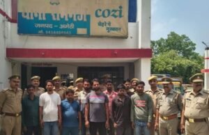 अमेठी: सरकारी जमीन पर मूर्ति स्थापना को लेकर बवाल, पत्थरबाजी में 9 आरोपी गिरफ्तार