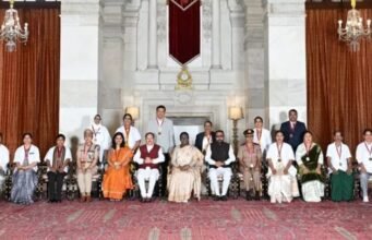 राष्ट्रपति ने 15 स्वास्थ्य योद्धाओं को दिया राष्ट्रीय फ्लोरेंस नाइटिंगेल पुरस्कार