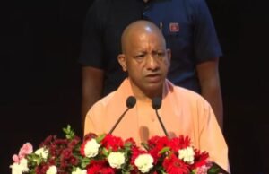 मुख्यमंत्री योगी ने 24 घंटे में पीड़ितों को मुआवजा देने का दिया निर्देश