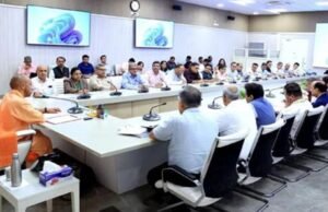 पीएम मोदी की अपील के बाद सीएम योगी का बड़ा कदम: VIP काफिलों में 50% कटौती