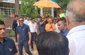 देहरादून: अपने पैतृक गांव में क्या बोले यूपी के सीएम योगी
