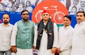 मुर्गियों पर सियासी मातम, इंसानों पर खामोशी ! ‘डीजे बनाम पोल्ट्री’ ने मचाया सियासी शोर