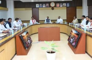 छत्तीसगढ़ कैबिनेट के बड़े फैसले: स्क्रैप नीलामी समझौता बढ़ा, कर्मचारी चयन मंडल अब जीएडी के अधीन