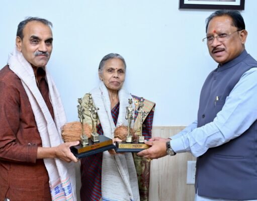बस्तर सेवा के लिए समर्पित गोडबोले दंपति का सम्मान पूरे छत्तीसगढ़ का गौरव : मुख्यमंत्री साय