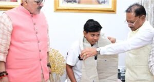 भारतीय अंडर-19 महिला क्रिकेट टीम की उपकप्तान बनीं महक; सीएम साय ने किया सम्मानित