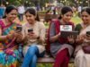 इंटरनेट इस्तेमाल करने के मामले में भारतीय महिलाओं की संख्या हुई दोगुनी
