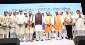 रायपुर में भव्य आचार्य पदारोहण महोत्सव: लोकसभा अध्यक्ष और मुख्यमंत्री ने लिया जैन संतों का आशीर्वाद