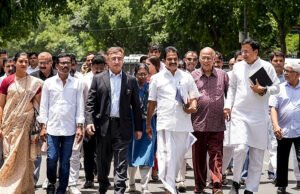 मीनाक्षी नटराजन का नामांकन रद्द होने पर कांग्रेस पहुंची चुनाव आयोग, फैसले को बताया ‘संविधान विरोधी’