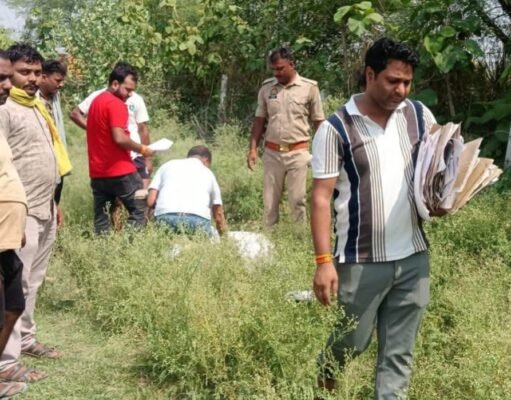 सुल्तानपुर: फॉर्म-6 प्रकरण में आरके निलंबित,अज्ञात लोगों पर एफआईआर