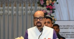 डॉक्यूमेंट्री फिल्में समाज को जागरूक करने का सशक्त माध्यम : राज्यपाल रमेन डेका
