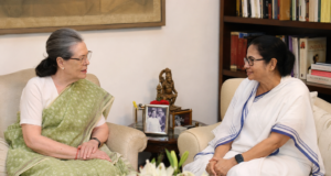 सोनिया से मिलीं ममता, इंडिया गठबंधन और टीएमसी की चुनौतियों पर हुई अहम चर्चा