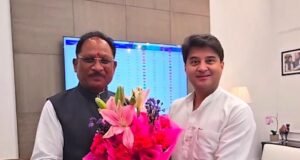 छत्तीसगढ़ में 2,305 नए मोबाइल टावरों की मांग, CM साय ने केंद्रीय मंत्री सिंधिया से की मुलाकात