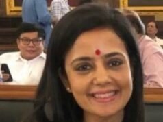 टीएमसी सांसद महुआ मोइत्रा के विरोध प्रदर्शन के दौरान हंगामा, अंडे-पत्थर फेंकने का आरोप; पुलिस की भूमिका पर उठे सवाल
