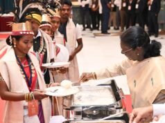 राष्ट्रपति भवन में बस्तर की संस्कृति का सम्मान, राष्ट्रपति मुर्मु ने 209 सदस्यीय प्रतिनिधिमंडल को परोसा भोजन