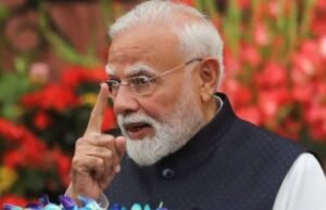 PM मोदी का अधिकारियों को संदेश