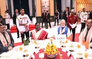 राष्ट्रपति का ‘एट होम’ रिसेप्शन: पीएम मोदी सहित देश की जानी-मानी हस्तियां हुईं शामिल