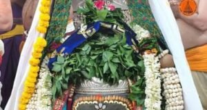 उज्जैन: मखाने की माला और भांग के श्रृंगार से सजे बाबा श्री महाकाल