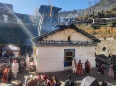 चारधाम के साथ अन्य मंदिरों में भी श्रद्धालुओं ने बनाया रिकॉर्ड; त्रियुगीनारायण में ढाई गुना बढ़े