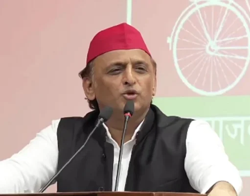 चुनाव से पहले फिर SIR की आशंका, अखिलेश यादव ने मतदाताओं को किया सतर्क