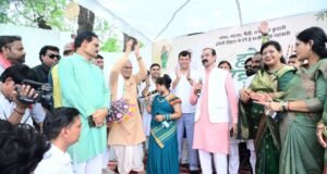 हरेली पर पारंपरिक रंग में नजर आए भूपेश बघेल, बोले- हमारी पहचान है यह त्योहार