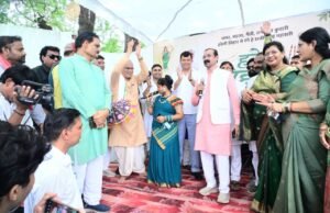 हरेली पर पारंपरिक रंग में नजर आए भूपेश बघेल, बोले- हमारी पहचान है यह त्योहार